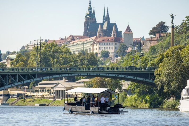 Prague: Private Cycle Boat River Tour with Beer or Prosecco - FAQ