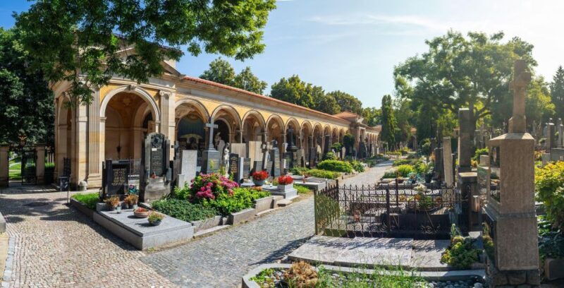 Prague: Private tour to the historic fortress of Vyehrad - Exploring Vysehrad: An Authentic Window into Prague’s Past