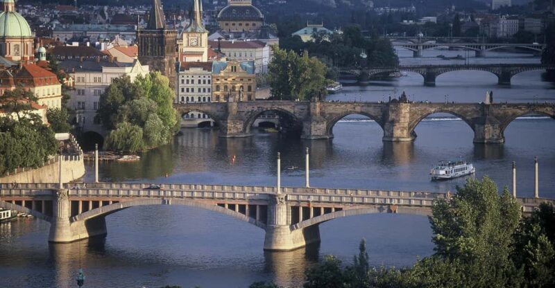 Prague: River Cruise with Transfer to Pier - Why Choose This Tour?