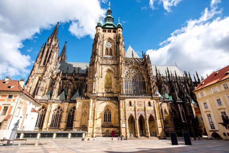 Prague Royal Castle, St Vitus, Golden Lane Tour with Tickets - Practical Tips for Your Tour