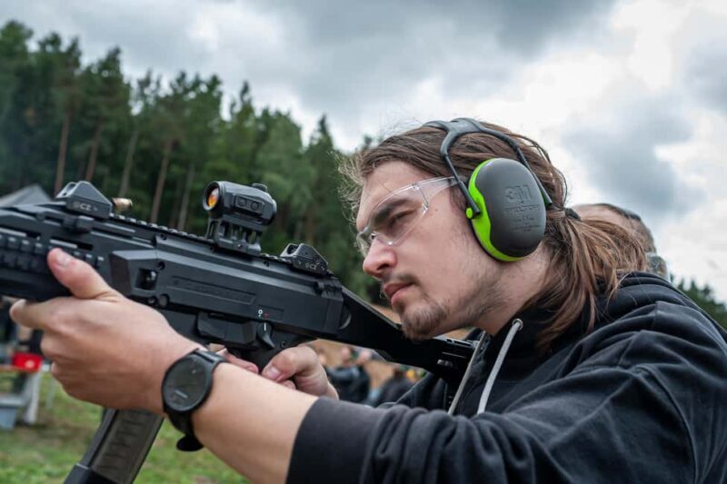 Prague: Shooting Experience with 3 to 10 Guns & Bus Transfer - The Value of the Experience