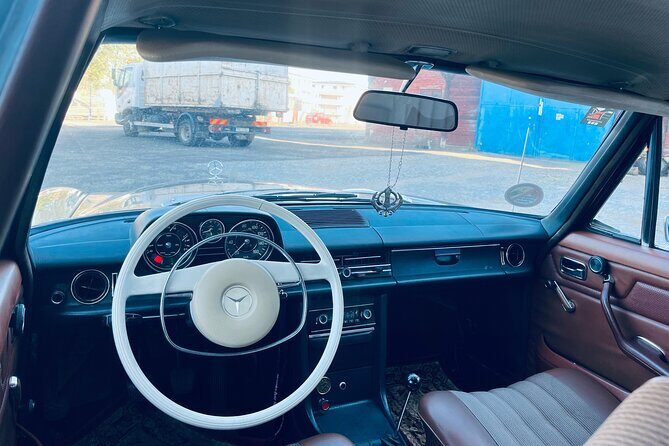 Prague Sightseeing Express Tour in Classic Car - FAQs