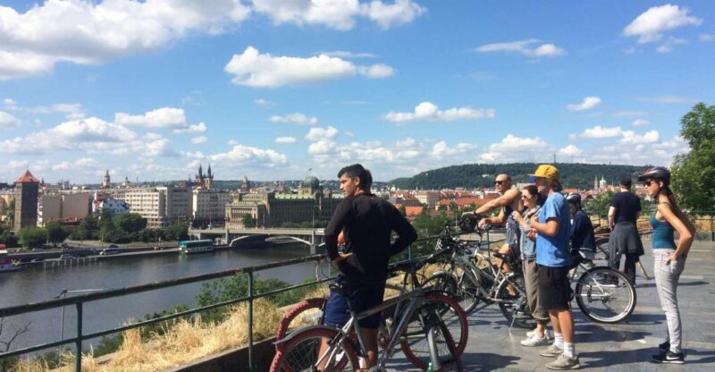 Prague: Stunning Viewpoints, Castle, City & Park Bike Tour - Analyzing the Value