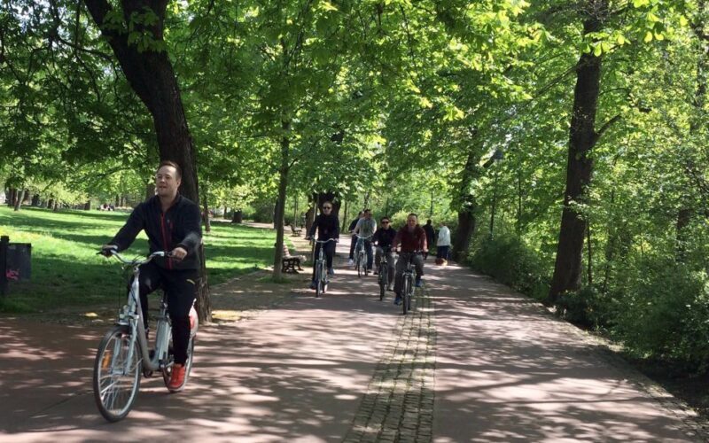 Prague: Stunning Viewpoints, Castle, City & Park Bike Tour - Final Thoughts: Who Will Love This Tour?