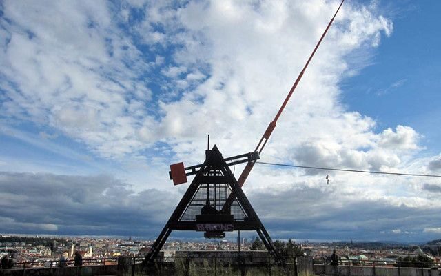 Prague: Stunning Viewpoints, Castle, City & Park E-Bike Tour - Frequently Asked Questions