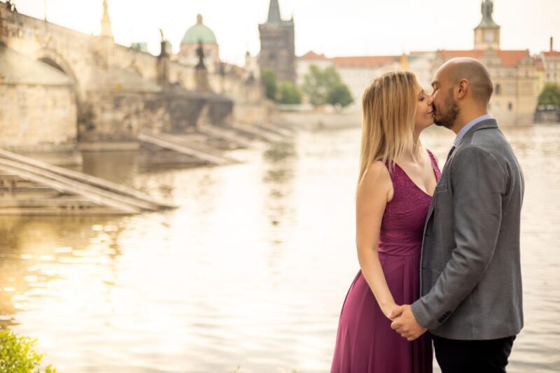 Prague Sunrise Photoshoot + Walking Tour - Key Points