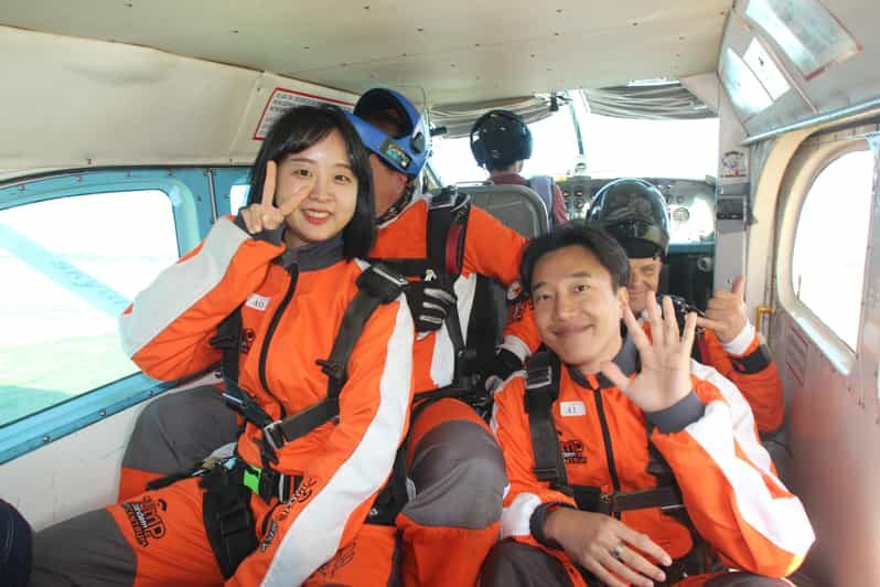 Prague: Tandem Skydiving 14,000ft over Prague with Transfers - Analyzing the Value