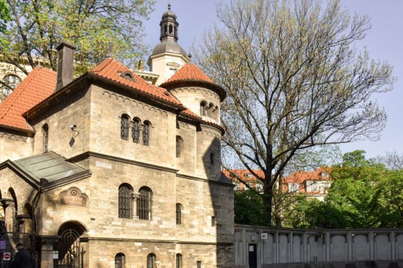 Prague Through the Eyes of Franz Kafka 2.5-Hour Tour - Who Should Take This Tour?