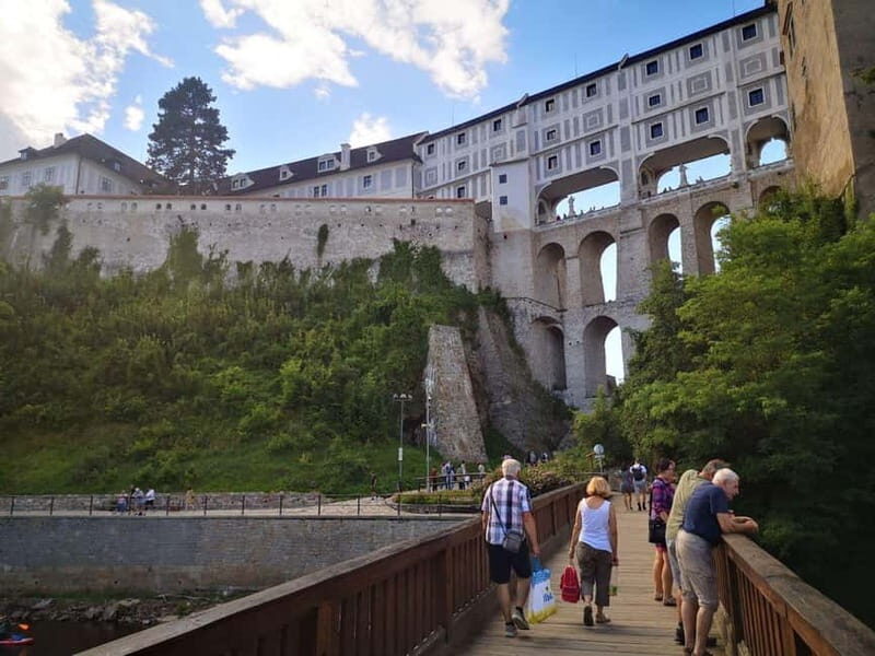 Prague: Transfer to Vienna via fabulous Cesky Krumlov - Prague: Transfer to Vienna via Fabulous Cesky Krumlov – A Complete Review