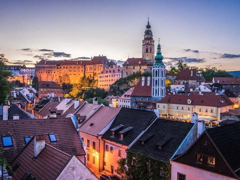 Prague: Transfer to Vienna via fabulous Cesky Krumlov - Who This Tour Is Best For