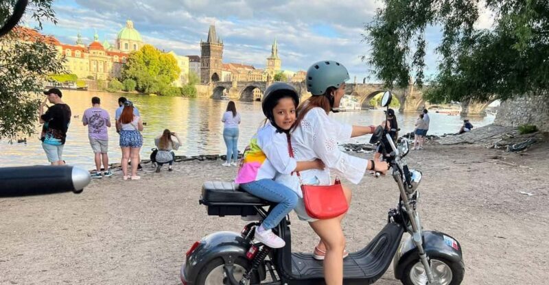 Prague: VIP Private 3 hours E-scooter tour with guide - Discover Prague in Style: Private 3-Hour E-scooter Tour with Guide