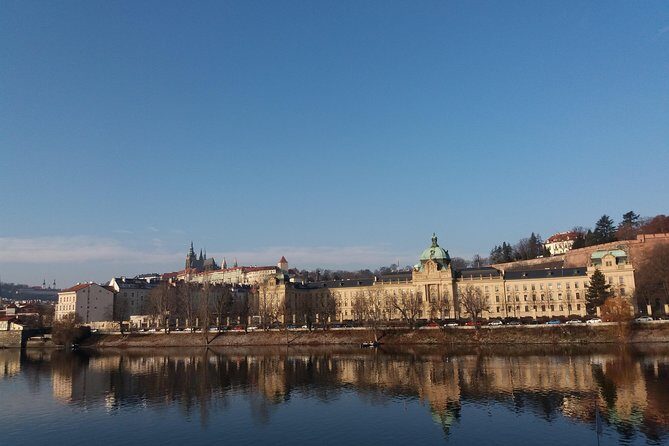 Prague Vltava River Lunch Cruise - Who Should Consider This Tour?