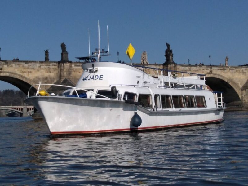 Prague: Vltava River Private Boat Party with Drinks - FAQ