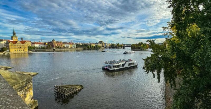 Prague: Vltava River Sightseeing Cruise - Key Points