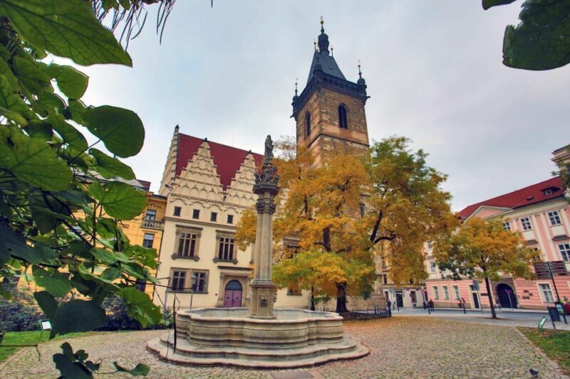 Prague: Vysehrad Castle and Riverside E- Bike Tour - A Closer Look at the Vysehrad E-Bike Tour