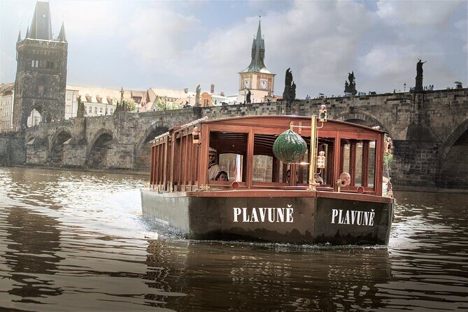 Prague Walking Tour with River Boat Cruise and Lunch - 6 hours - An In-Depth Look at the Prague Tour Experience