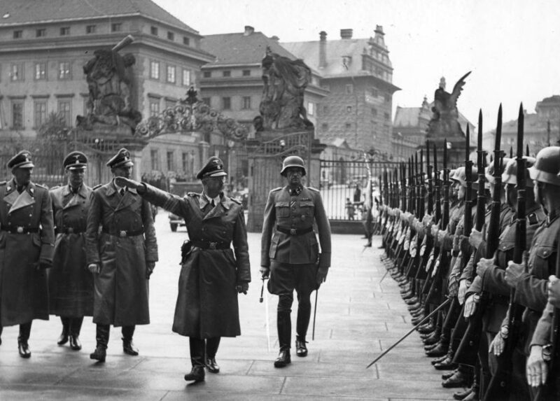 Prague: World War II and Communist History Tour - Who Should Consider This Tour?
