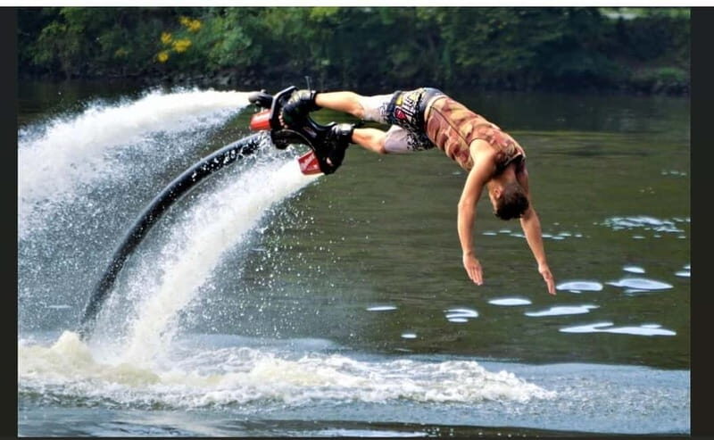 Praha: Flyboarding, Hoverboard or Jetpack Experience - What This Experience Entails