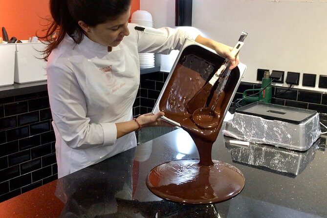 Praliné Rocher Chocolate making class in Paris (collective) - FAQs