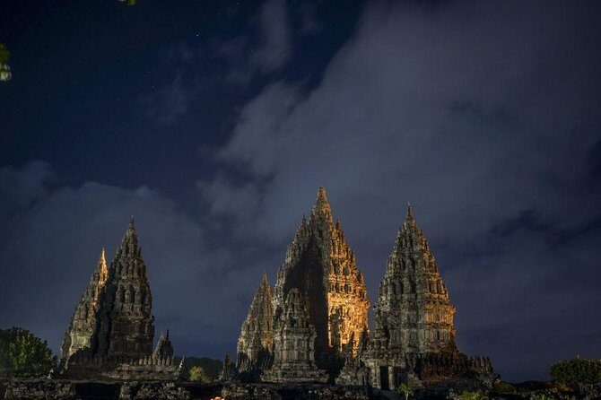 Prambanan Temple (Sunset)  Ramayana / Roro Jonggrang Ballet - Key Points