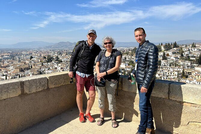 PREMIUM 2 Hour Alhambra and Generalife Tour + tickets - Who Should Consider This Tour?