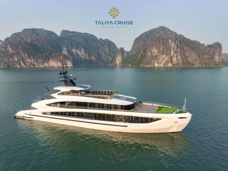 Premium 5-Star Day Cruise: Ha Long & Lan Ha Bay Tour - A Complete Review of the Premium 5-Star Ha Long & Lan Ha Bay Day Cruise