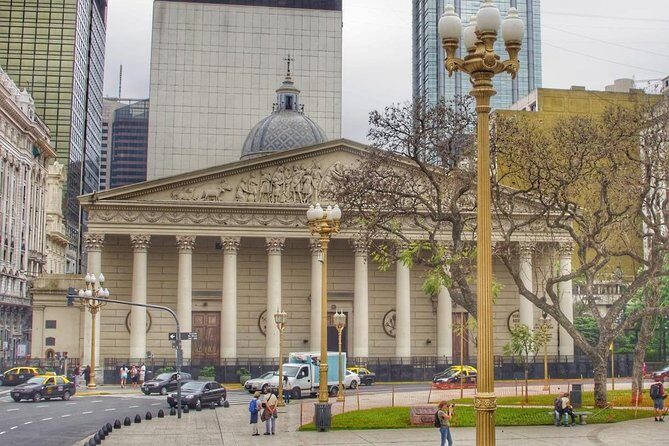 Premium City Tour - Optional Navigation with Open Bar by Grupo Summa Argentina - Considerations and Practical Tips