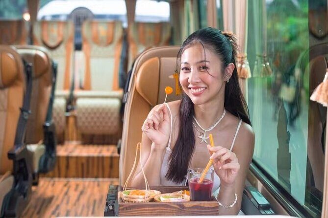 Premium DamnoenSaduak Floating Market Michelin Food One Day Tour - The Sum Up