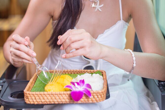 Premium DamnoenSaduak Floating Market Michelin Food One Day Tour - FAQ