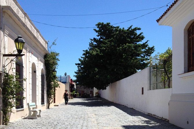 Premium Day Trip to Colonia del Sacramento - Who Should Consider This Tour?