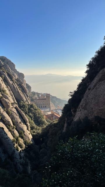PREMIUM: EXPERIENCE IN MONTSERRAT - BARCELONA - Key Points