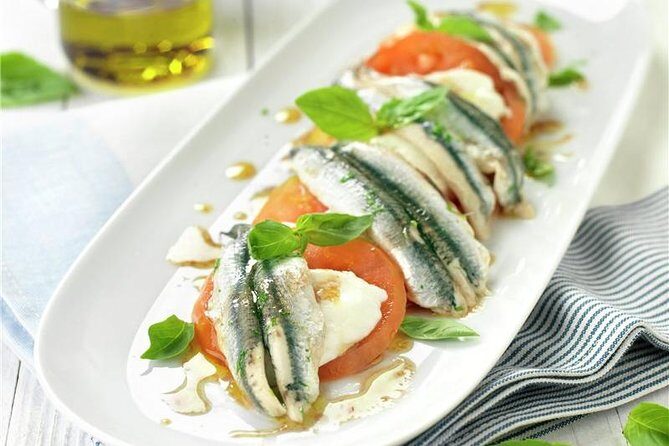 PREMIUM TAPAS TOUR: Paella, Market Tastings, and Winery - Who Should Sign Up?