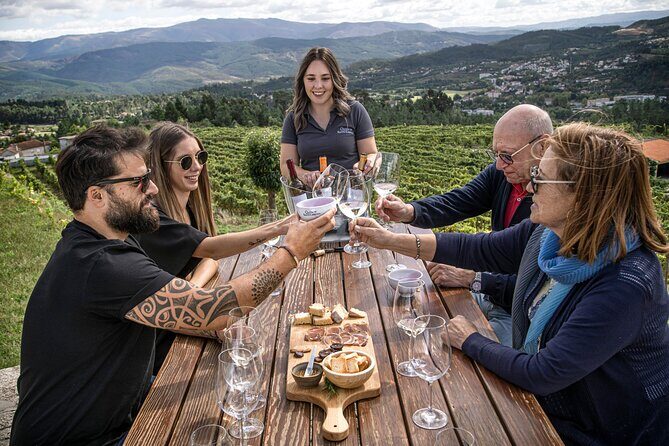 Premium Tasting | Quinta de Santa Cristina Vinho Verde - Experience The Best of Portugal’s Vinho Verde: A Deep Dive into Quinta de Santa Cristina’s Premium Tasting Tour