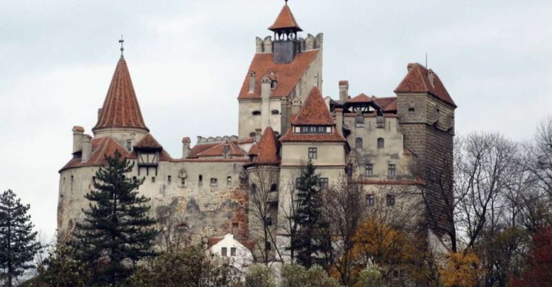 Premium Tour Bran & Peles Castle from Bucharest - Key Points