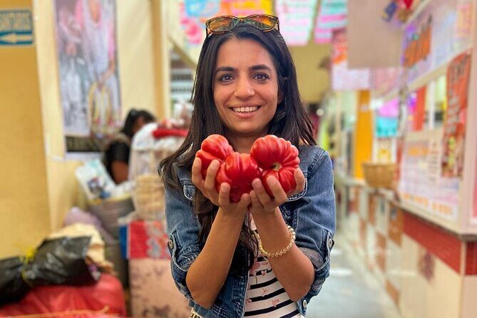 Prepare an Oaxacan Mole by a Traditional Cook - Key Points