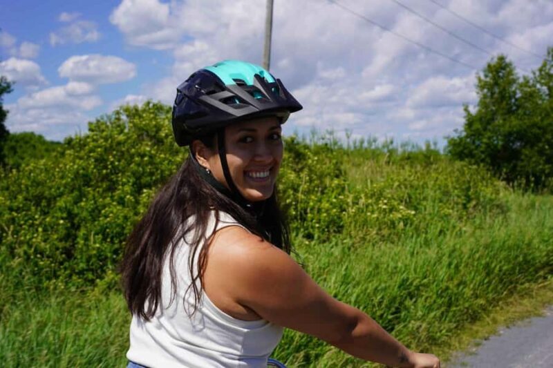 Prince Edward County: Guided Winery Bike Tour with Tasting - An Introduction to the Tour Experience