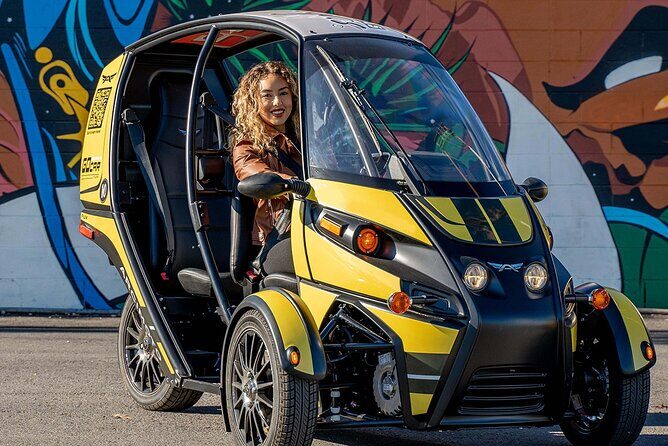 Private 1-Hour Downtown Las Vegas Tour in a Talking GoCar - Key Points