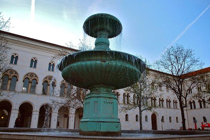 Private 2.5 hour city tour of Munich with driver/guide - Practicalities and Tips