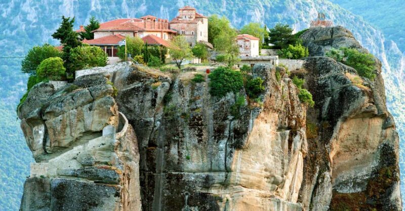 Private 2-Day Tour to Delphi & Meteora from Athens - A Closer Look at the 2-Day Itinerary
