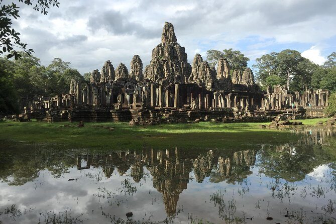 Private 2 Days Angkor Wat Sunrise, Floating Village & Beng Mealea - A Deep Dive into the 2-Day Itinerary