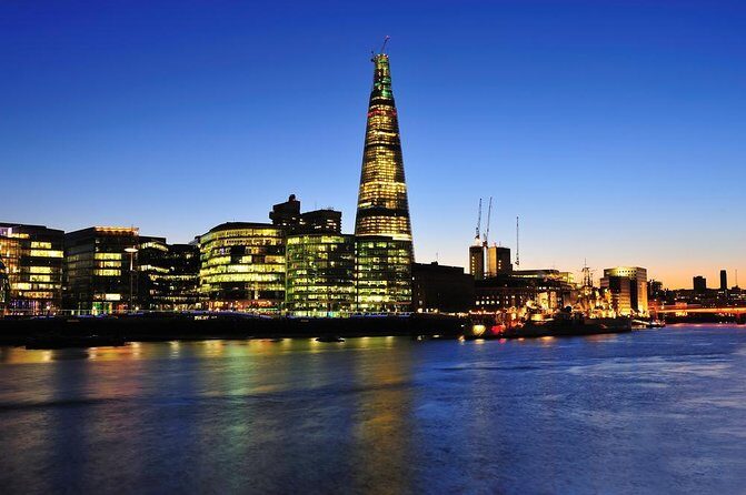 Private 2-Hour Night Tour of London in an Iconic Black Cab - A Nighttime Perspective on London in a Private Black Cab