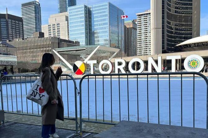 Private 2 Hours Photoshoot with a Pro Photographer in Toronto - Who Is This Best For?