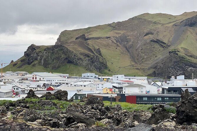 PRIVATE 2-Hours Tour - Westman Islands with a local in a BMW X5 - Exploring the Westman Islands in Style and Comfort