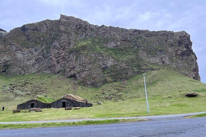 PRIVATE 2-Hours Tour - Westman Islands with a local in a BMW X5 - FAQ