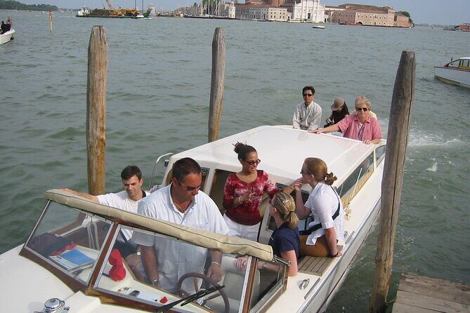 Private 2 hrs Grand Canal, Hidden Gems Walk and food tasting - FAQ