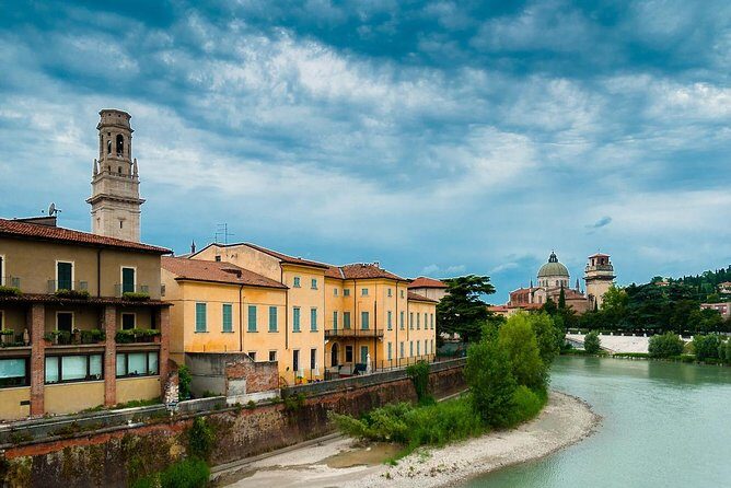 Private 2,5 hour Walking Tour of Verona with Private Tour Guide - A Detailed Look at the Private Verona Walking Tour