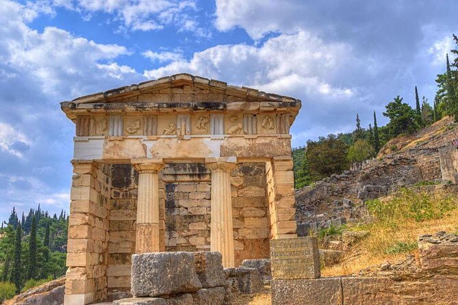 Private 2Days Trip to Delphi, Arachova Hosios Loukas & Thermopylae Tour - In-Depth Review of the 2-Day Greece Classic Tour
