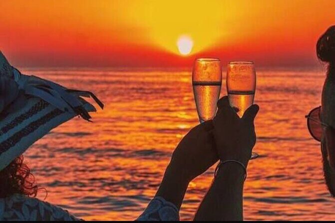 Private 2Hour Champagne Scenic Sunset cruise - Who Would Love This Tour?