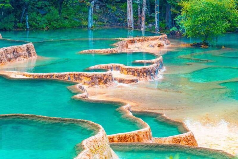 Private 3-Day Jiuzhaigou/Huanglong Tour - Who Will Enjoy This Tour Most?