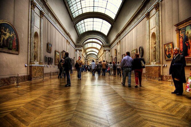 Private 3-hour tour in Louvre Museum with official tour guide - FAQs